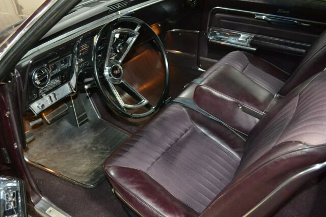 Oldsmobile Toronado 1966 image number 6
