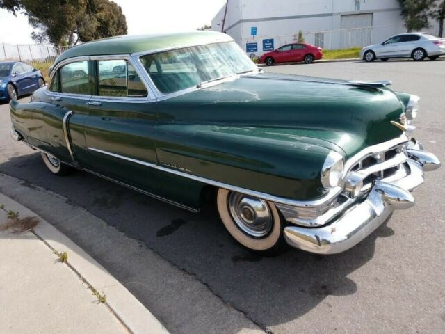 Cadillac Series 62 1952 image number 16