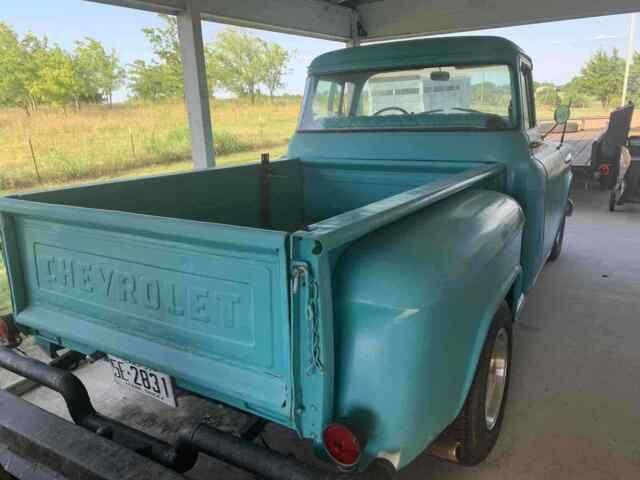 Chevrolet truck 1957 image number 2