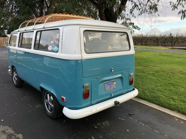 Volkswagen Bus/Vanagon 1971 image number 33