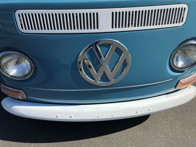 Volkswagen Bus/Vanagon 1971 image number 6