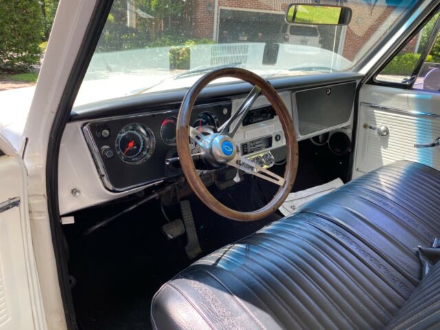 Chevrolet C-10 1967 image number 12
