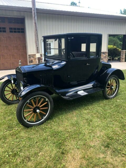 Ford Model T 1924 image number 2