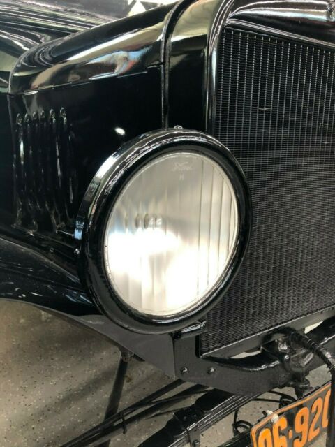 Ford Model T 1924 image number 35