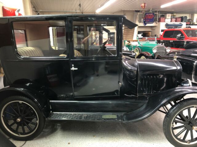 Ford Model T 1925 image number 1