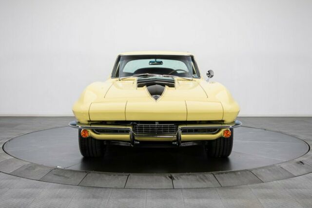 Chevrolet Corvette 1967 image number 11