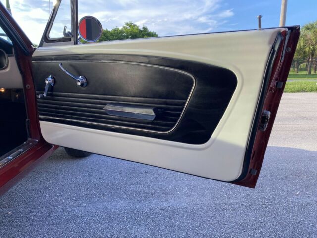 Ford Mustang 1965 image number 39