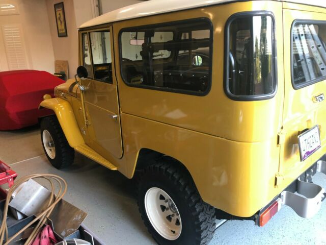 Toyota Land Cruiser 1976 image number 5