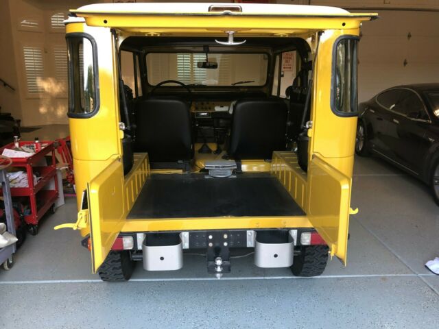 Toyota Land Cruiser 1976 image number 7