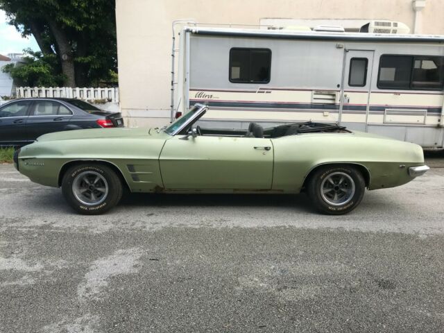 Pontiac Firebird 1969 image number 3