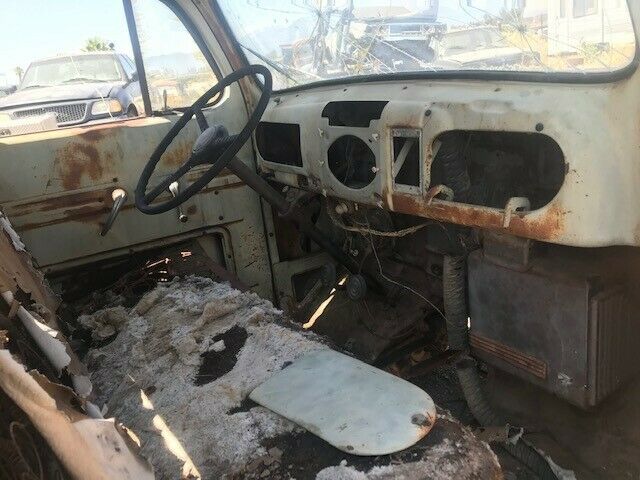 Ford F-100 1950 image number 2