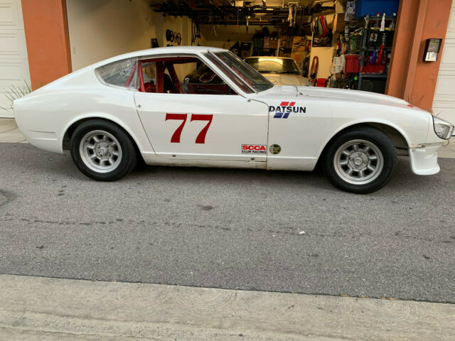 Datsun Z-Series 1971 image number 9