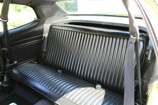 Plymouth Duster 1975 image number 24
