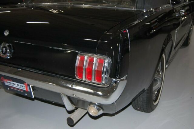 Ford Mustang 1965 image number 20