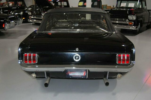 Ford Mustang 1965 image number 26