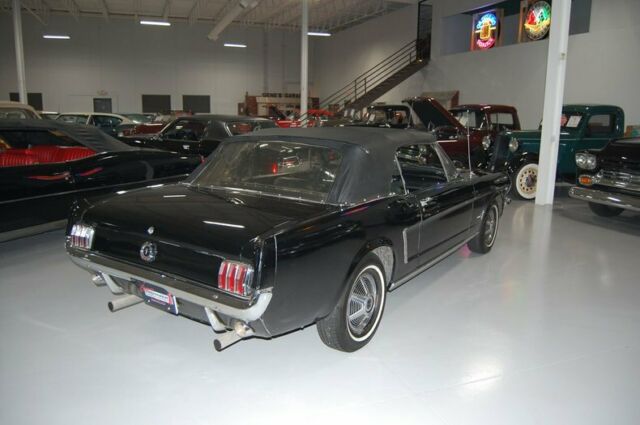 Ford Mustang 1965 image number 8