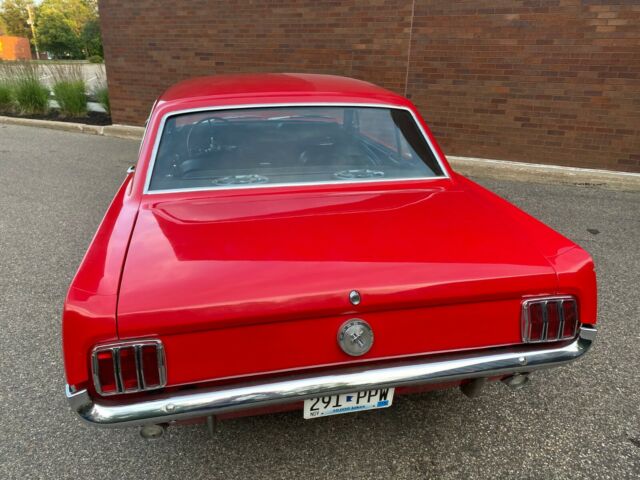 Ford Mustang 1966 image number 23