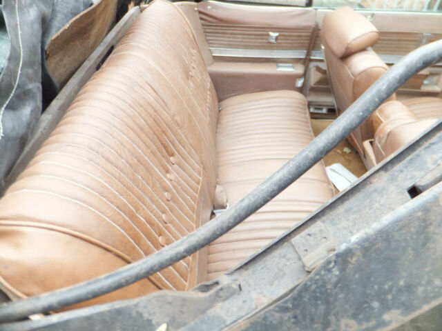 Oldsmobile Delta 88 1973 image number 28