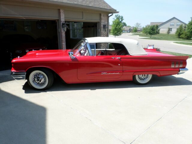 Ford Thunderbird 1960 image number 8