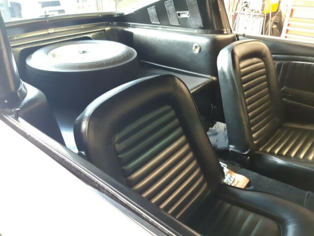 Ford Mustang 1965 image number 13
