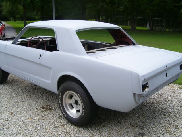 Ford Mustang 1965 image number 4