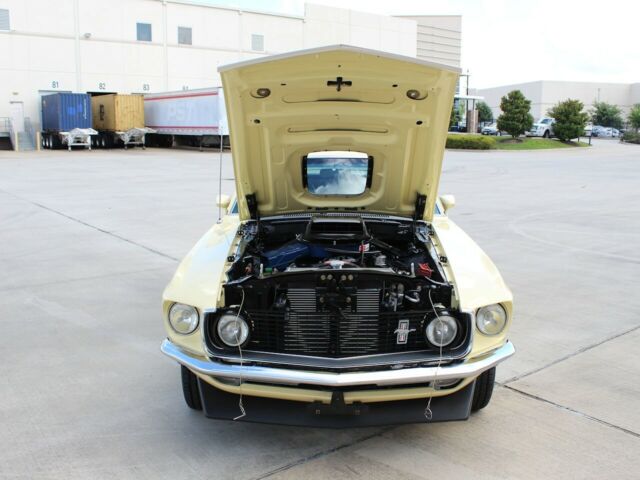 Ford Mustang 1969 image number 11