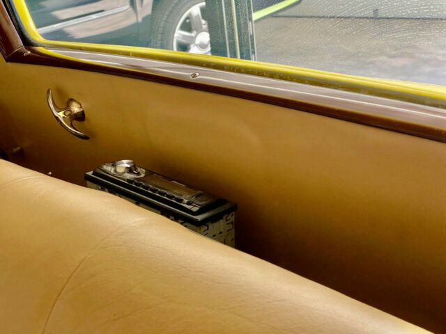 Ford Deluxe 1932 image number 35