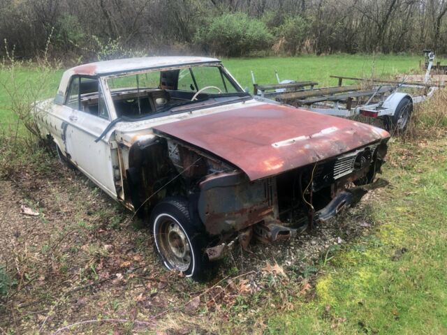 Ford Fairlane 1964 image number 10