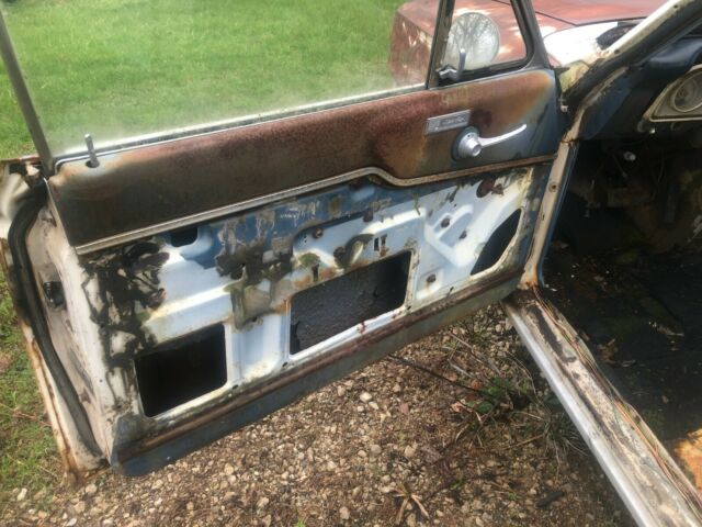Ford Fairlane 1964 image number 24