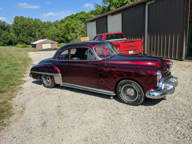 Oldsmobile Eighty-Eight 1949 image number 0
