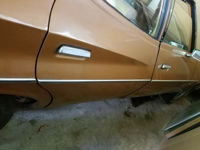 Ford Torino 1975 image number 19