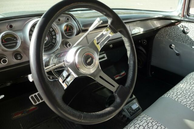 Chevrolet Bel Air/150/210 1957 image number 16