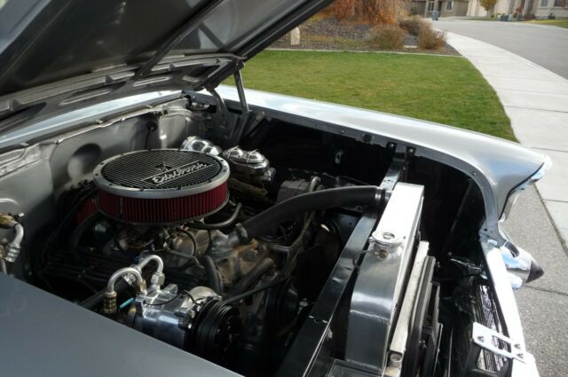 Chevrolet Bel Air/150/210 1957 image number 31