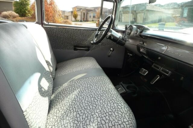 Chevrolet Bel Air/150/210 1957 image number 40