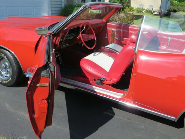 Chevrolet Impala 1970 image number 14