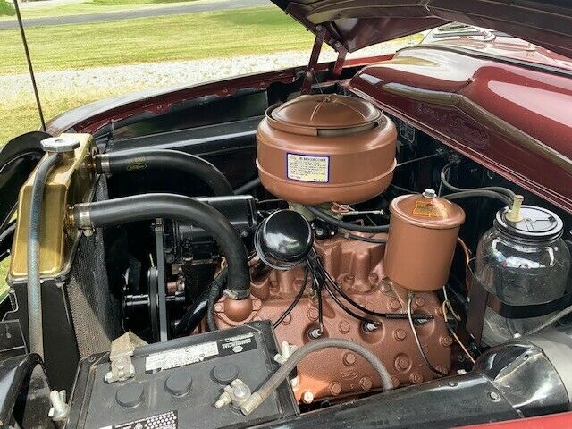 Ford Crestline 1950 image number 3
