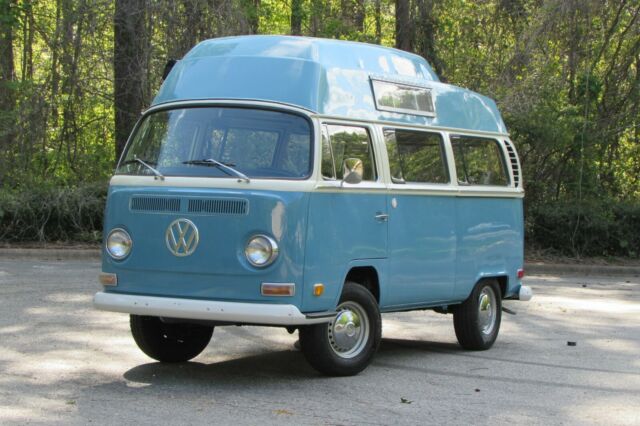 Volkswagen Bus/Vanagon 1971 image number 23