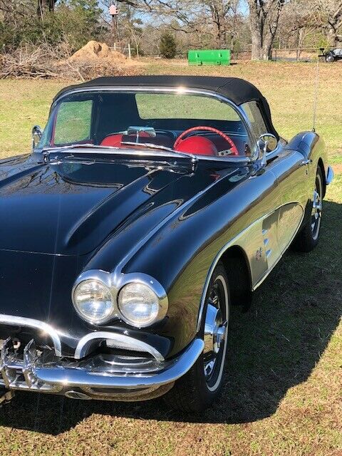 Chevrolet Corvette 1959 image number 13