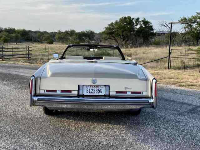 Cadillac Eldorado Convertible 1974 image number 13