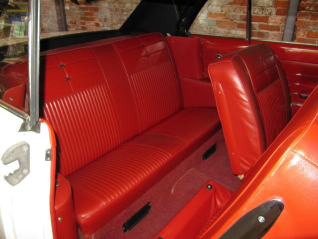 Chevrolet Corvair 1963 image number 11