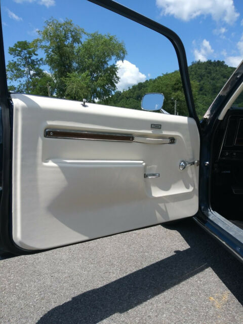 Pontiac Ventura 1974 image number 12