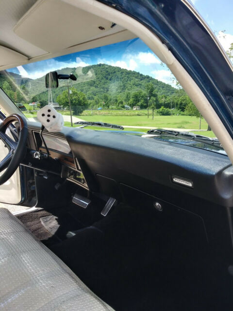 Pontiac Ventura 1974 image number 16