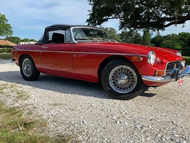 MG MGB 1970 image number 22