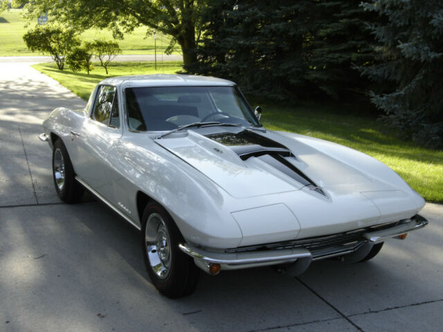 Chevrolet Corvette 1967 image number 3