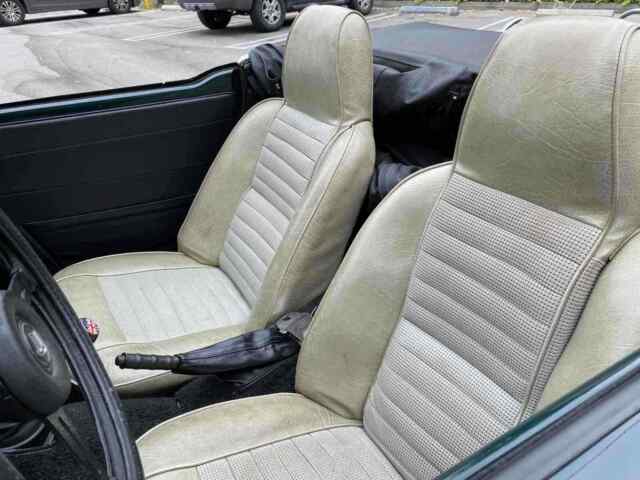 Triumph TR6 1971 image number 11