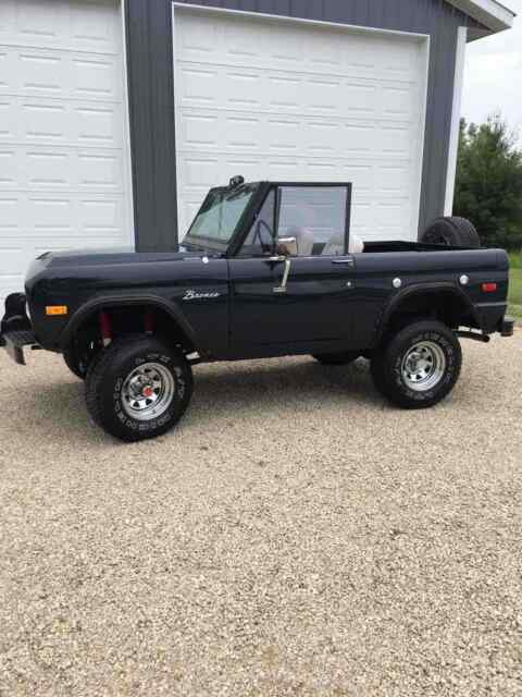 Ford Bronco 1974 image number 0