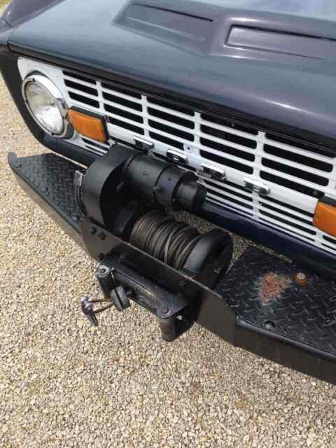 Ford Bronco 1974 image number 8