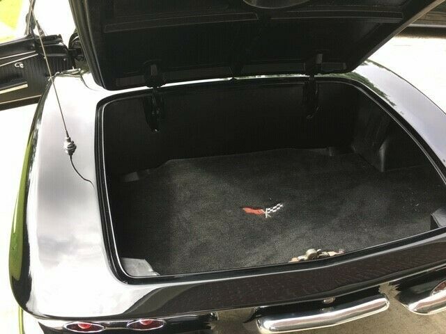 Chevrolet Corvette 1962 image number 31
