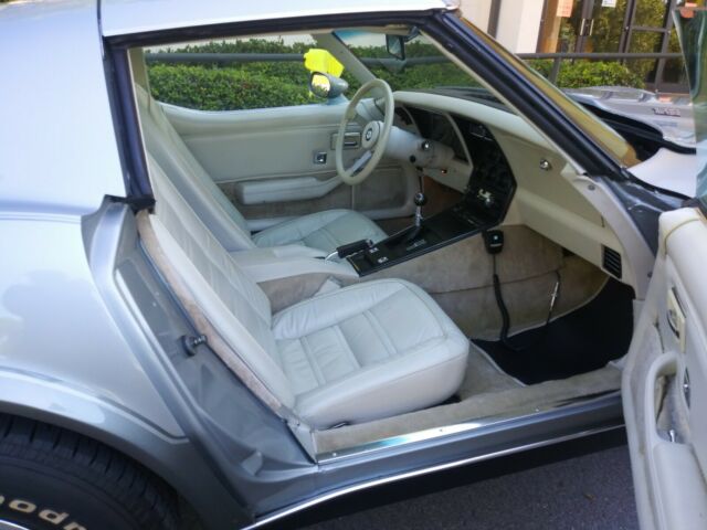 Chevrolet Corvette 1978 image number 20