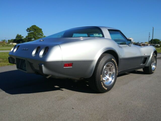 Chevrolet Corvette 1978 image number 7